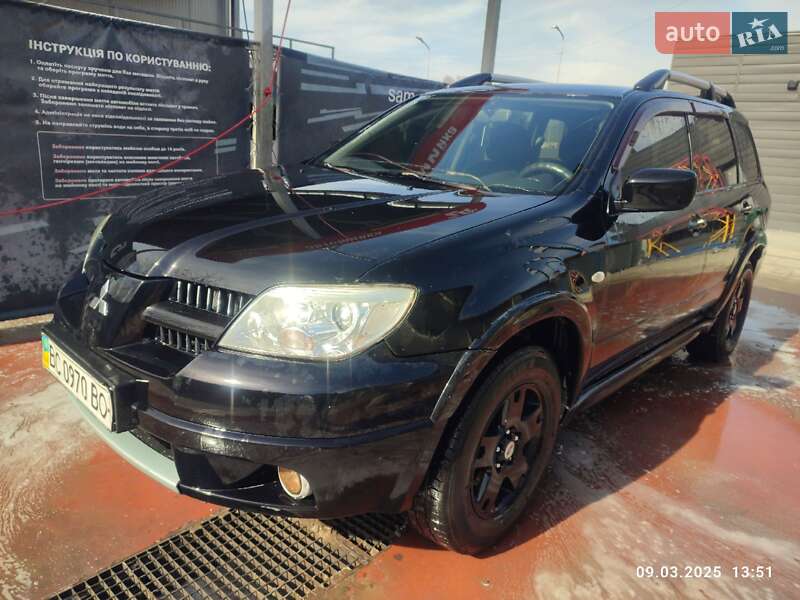 Позашляховик / Кросовер Mitsubishi Outlander 2008 в 