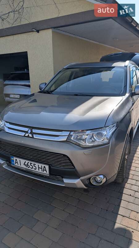 Mitsubishi Outlander 2014