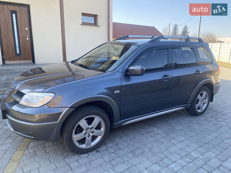 Внедорожник / Кроссовер Mitsubishi Outlander 2006 в Ровно