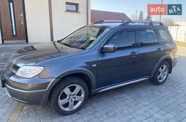 Внедорожник / Кроссовер Mitsubishi Outlander 2006 в Ровно