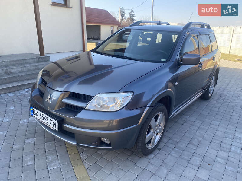 Внедорожник / Кроссовер Mitsubishi Outlander 2006 в Ровно