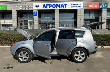 Позашляховик / Кросовер Mitsubishi Outlander 2009 в Харкові