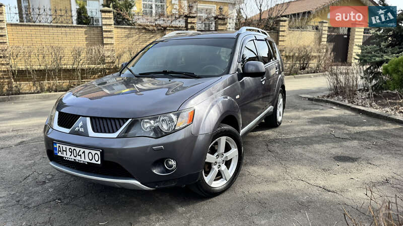 Внедорожник / Кроссовер Mitsubishi Outlander 2007 в Киеве