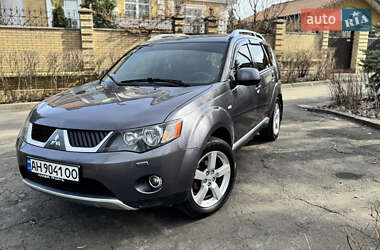 Внедорожник / Кроссовер Mitsubishi Outlander 2007 в Киеве