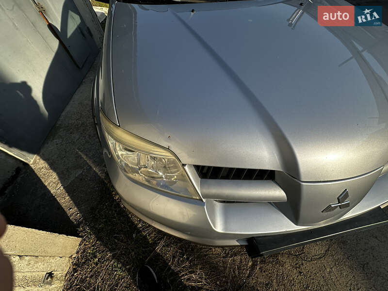 Внедорожник / Кроссовер Mitsubishi Outlander 2006 в Кременчуге