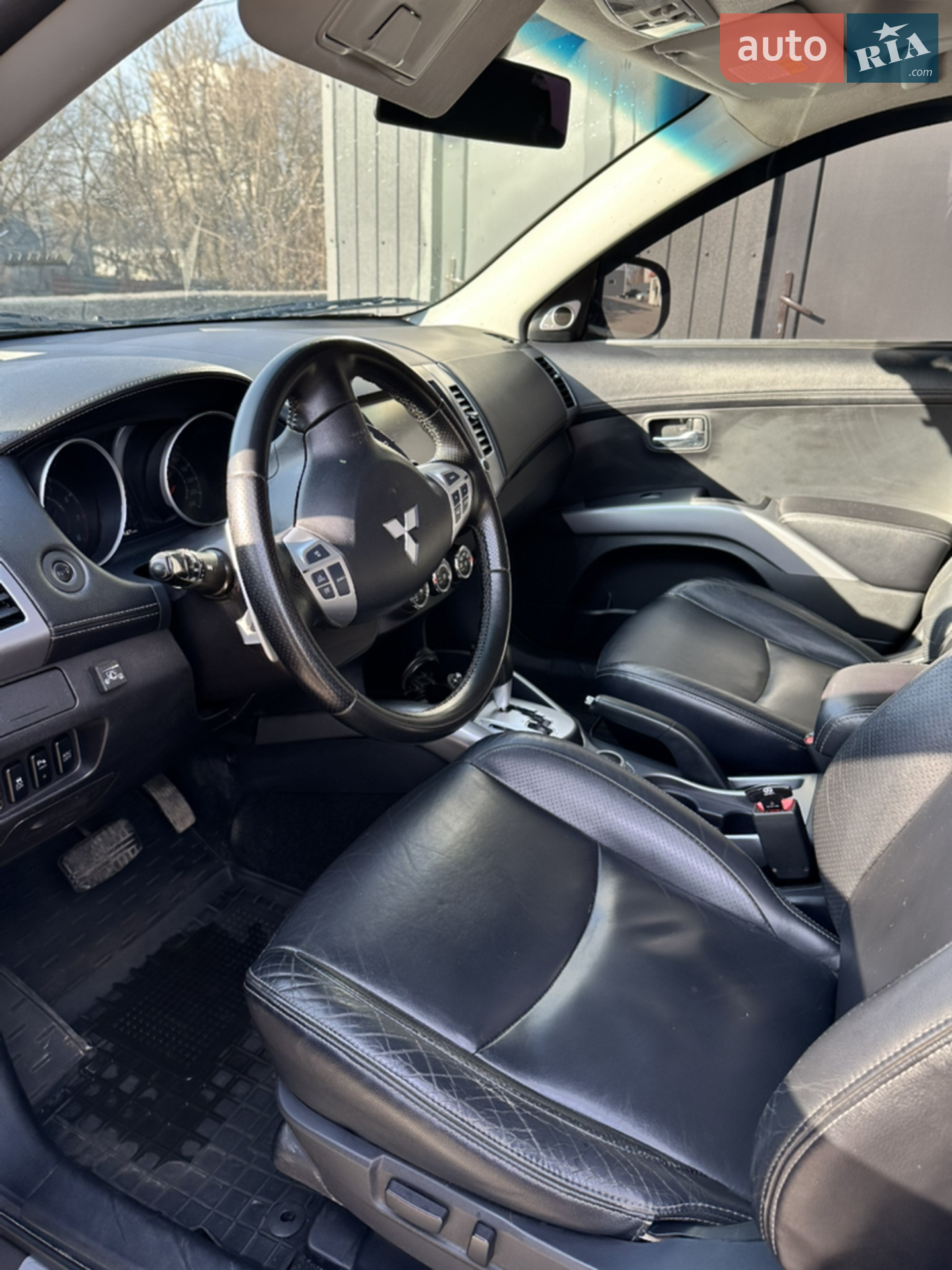 2011 Mitsubishi Outlander - мініатюра 10