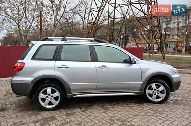 Позашляховик / Кросовер Mitsubishi Outlander 2005 в Миколаєві