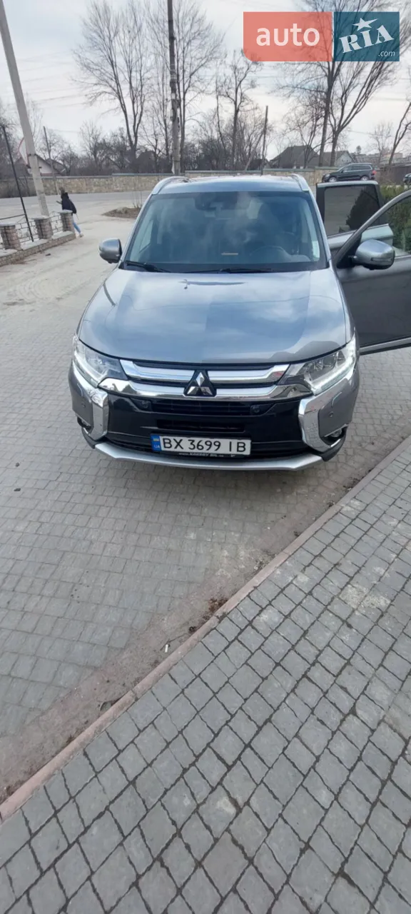 2018 Mitsubishi Outlander - мініатюра 23