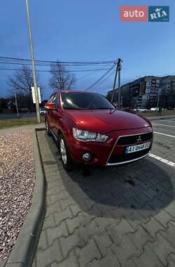 Позашляховик / Кросовер Mitsubishi Outlander 2012 в Києві