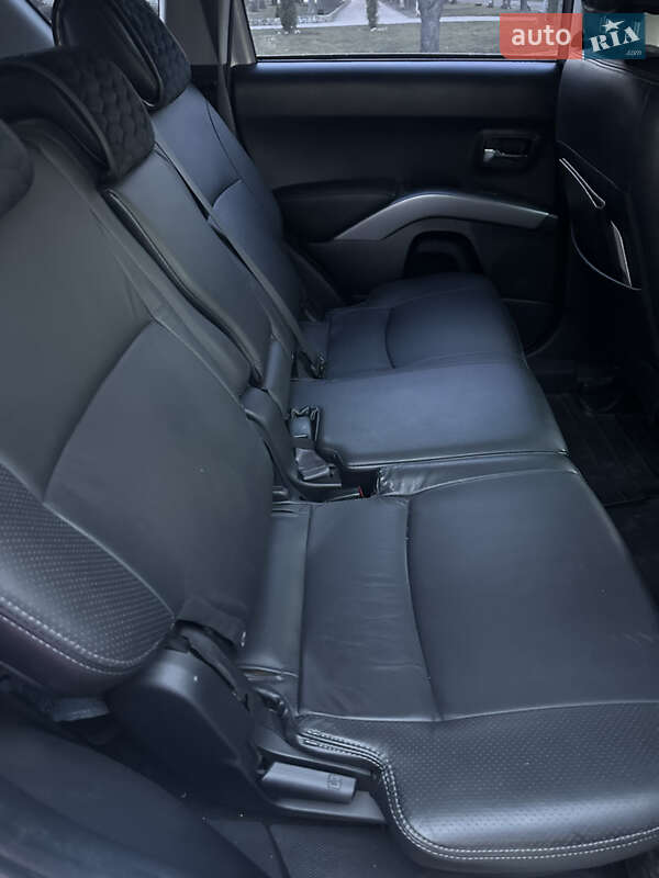 Позашляховик / Кросовер Mitsubishi Outlander 2008 в Сумах