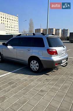 Позашляховик / Кросовер Mitsubishi Outlander 2006 в Черкасах