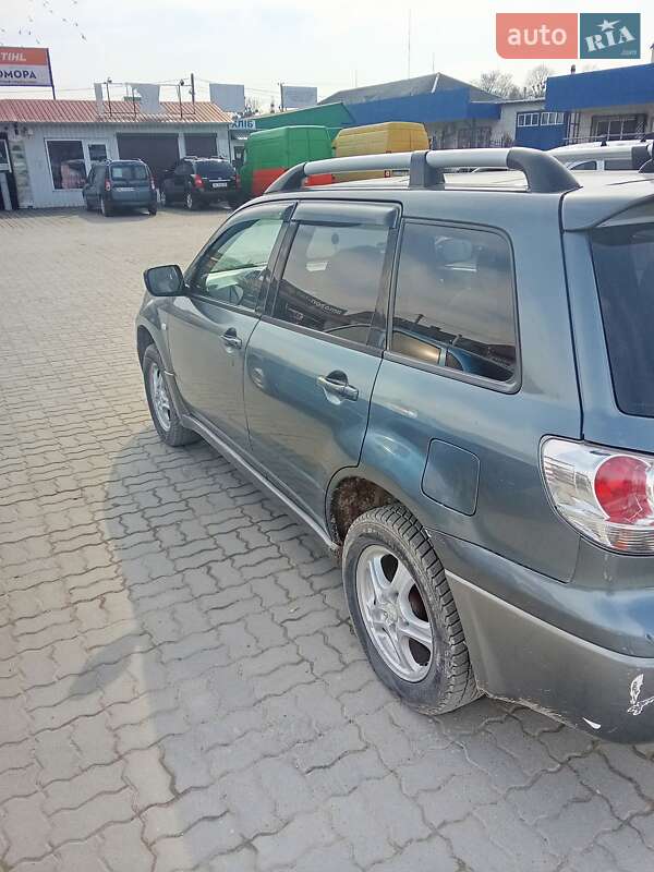 Внедорожник / Кроссовер Mitsubishi Outlander 2005 в Золочеве