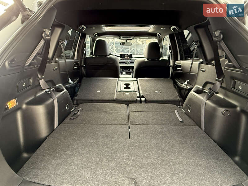 Позашляховик / Кросовер Mitsubishi Outlander 2022 в Києві