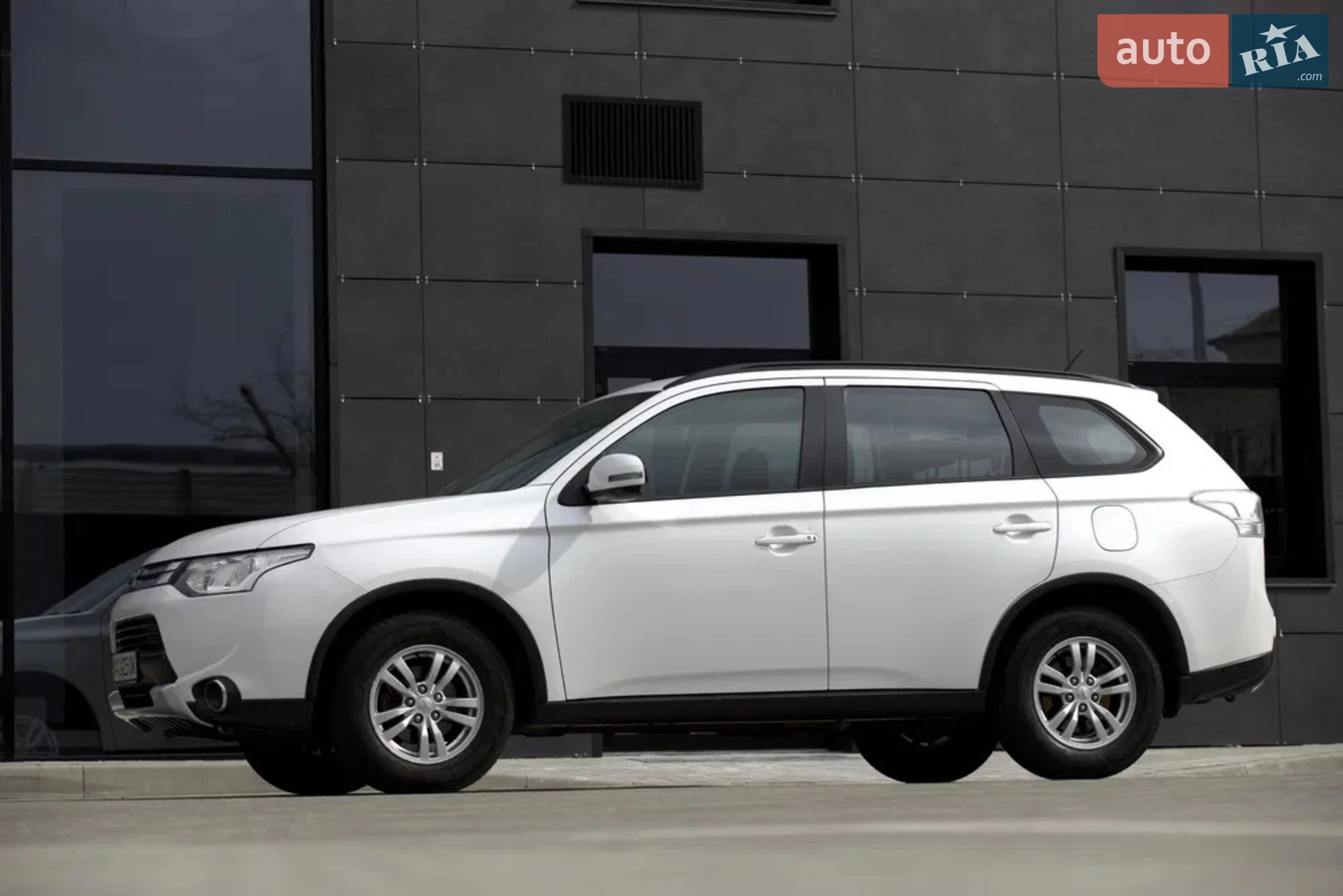 2014 Mitsubishi Outlander - мініатюра 7