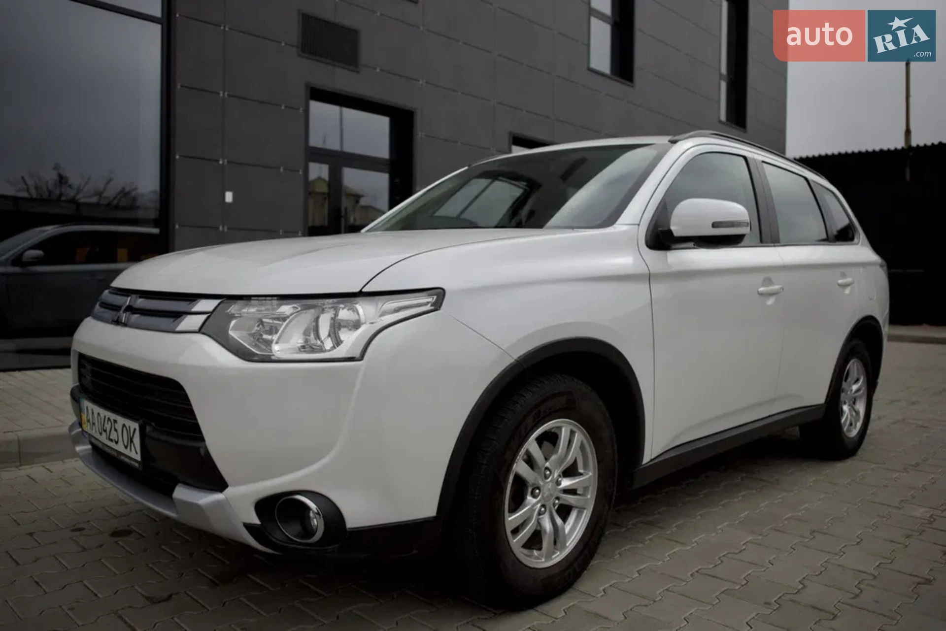 2014 Mitsubishi Outlander - мініатюра 6