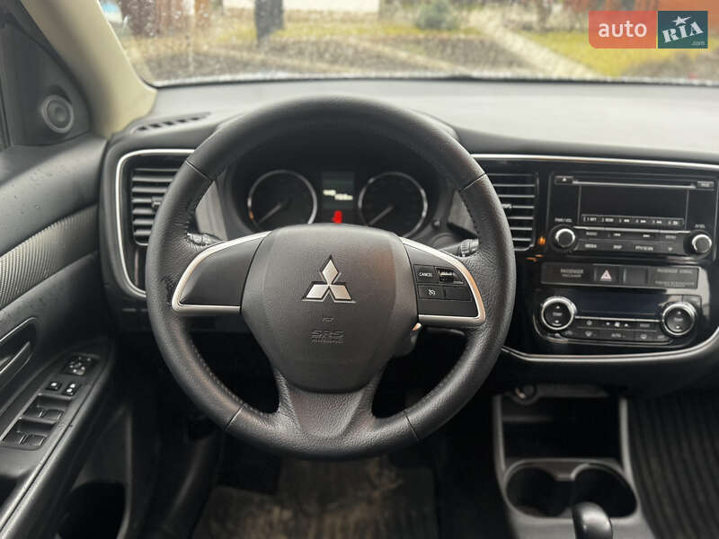 Позашляховик / Кросовер Mitsubishi Outlander 2014 в Олександрії