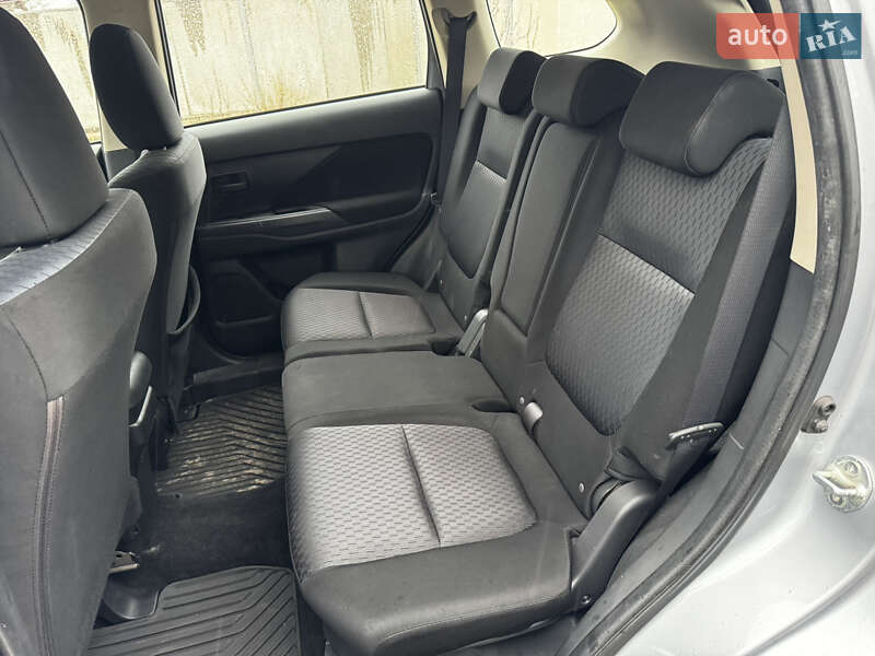 Позашляховик / Кросовер Mitsubishi Outlander 2014 в Олександрії