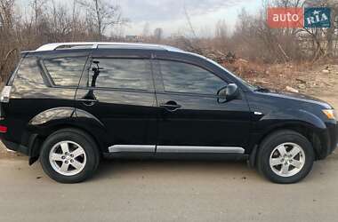 Внедорожник / Кроссовер Mitsubishi Outlander 2008 в 