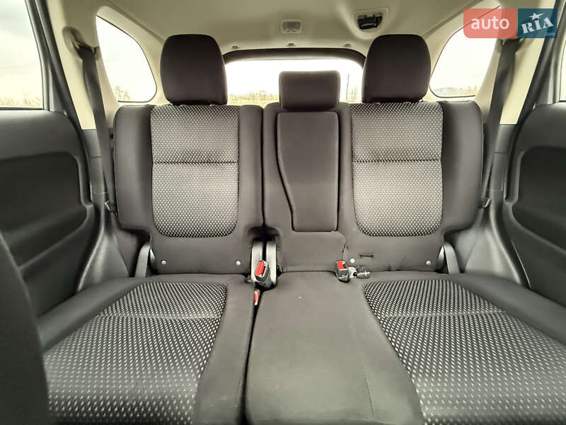 Внедорожник / Кроссовер Mitsubishi Outlander 2017 в Черновцах
