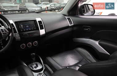 Позашляховик / Кросовер Mitsubishi Outlander 2008 в 