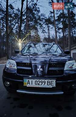 Внедорожник / Кроссовер Mitsubishi Outlander 2007 в 