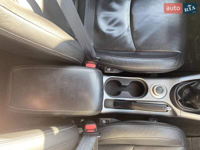 Позашляховик / Кросовер Mitsubishi Outlander 2010 в Житомирі