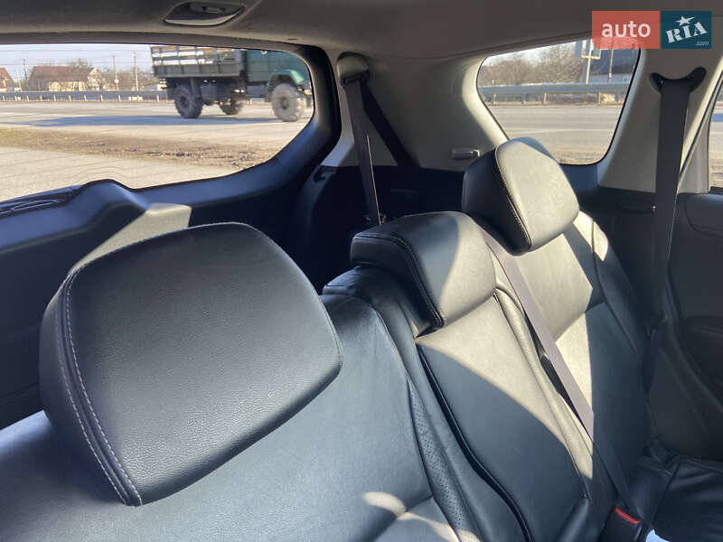 Позашляховик / Кросовер Mitsubishi Outlander 2010 в Житомирі