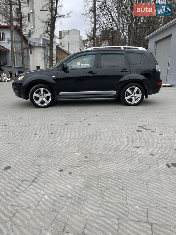 Внедорожник / Кроссовер Mitsubishi Outlander 2009 в Тернополе фото 3 Внедорожник / Кроссовер Mitsubishi Outlander 2009 в Тернополе