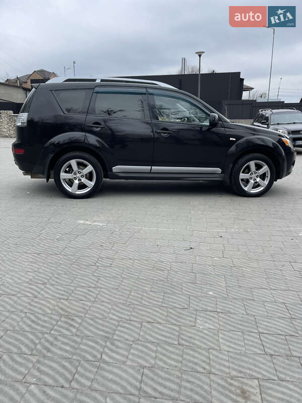 Внедорожник / Кроссовер Mitsubishi Outlander 2009 в Тернополе фото 7 Внедорожник / Кроссовер Mitsubishi Outlander 2009 в Тернополе