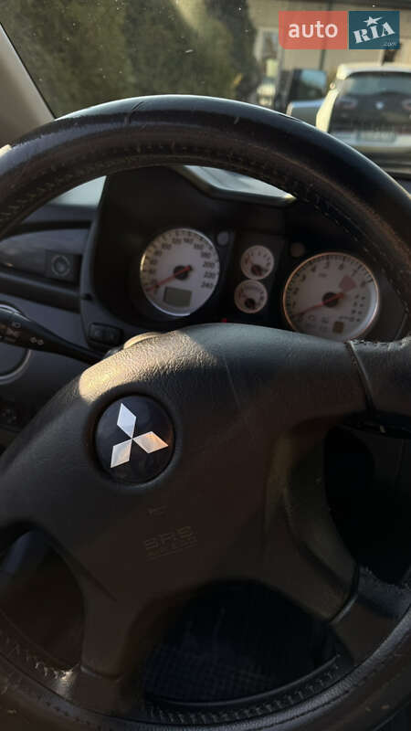 Внедорожник / Кроссовер Mitsubishi Outlander 2007 в Черновцах фото 16 Внедорожник / Кроссовер Mitsubishi Outlander 2007 в Черновцах