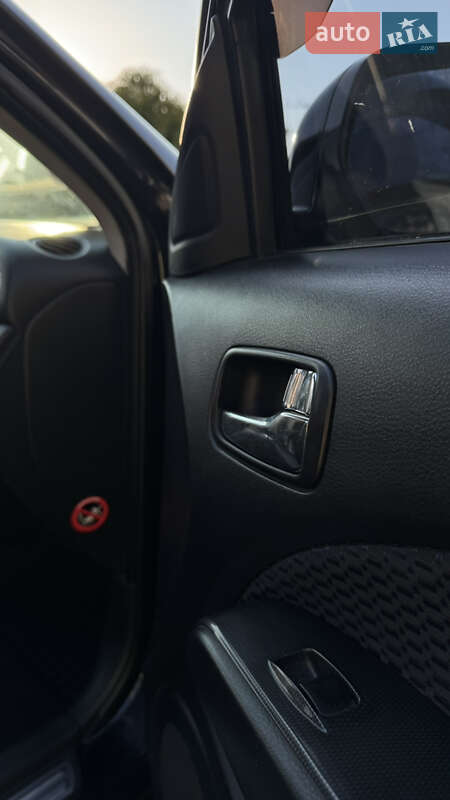 Внедорожник / Кроссовер Mitsubishi Outlander 2007 в Черновцах фото 30 Внедорожник / Кроссовер Mitsubishi Outlander 2007 в Черновцах