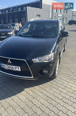 Внедорожник / Кроссовер Mitsubishi Outlander 2009 в 