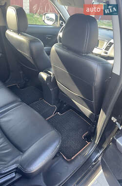 Внедорожник / Кроссовер Mitsubishi Outlander 2009 в 