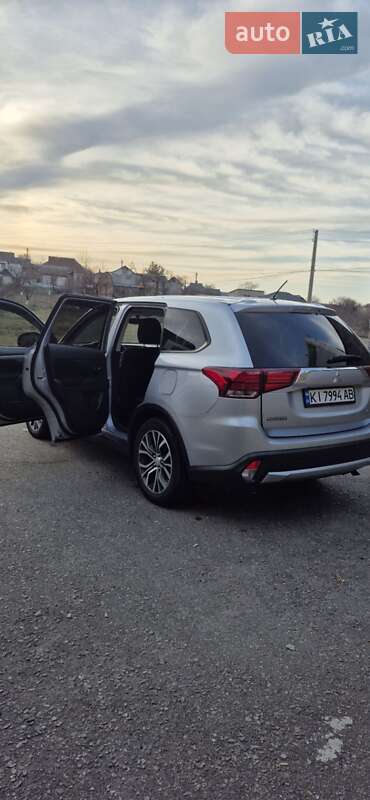 Внедорожник / Кроссовер Mitsubishi Outlander 2015 в Белой Церкви фото 18 Внедорожник / Кроссовер Mitsubishi Outlander 2015 в Белой Церкви