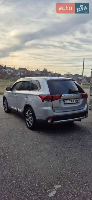 Внедорожник / Кроссовер Mitsubishi Outlander 2015 в Белой Церкви фото 26 Внедорожник / Кроссовер Mitsubishi Outlander 2015 в Белой Церкви