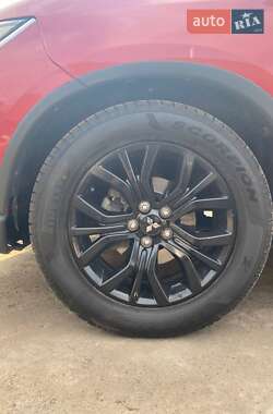 Внедорожник / Кроссовер Mitsubishi Outlander 2017 в 