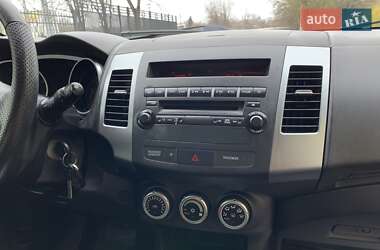 Позашляховик / Кросовер Mitsubishi Outlander 2008 в 