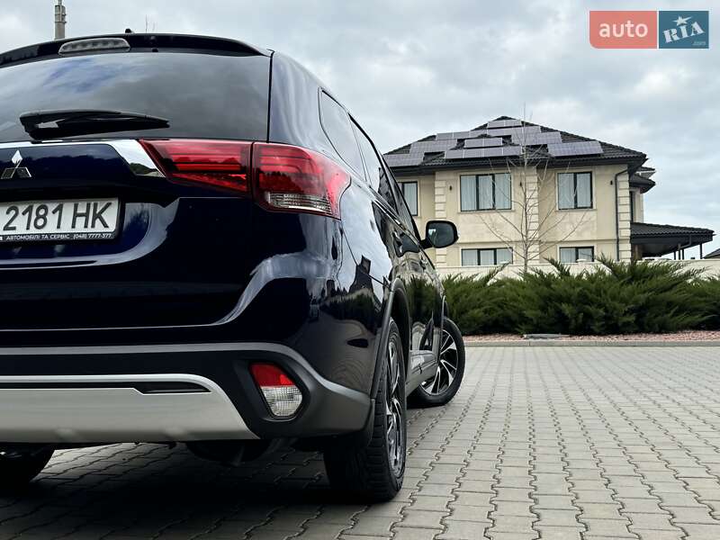 Позашляховик / Кросовер Mitsubishi Outlander 2021 в Одесі