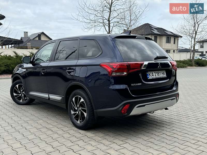 Позашляховик / Кросовер Mitsubishi Outlander 2021 в Одесі