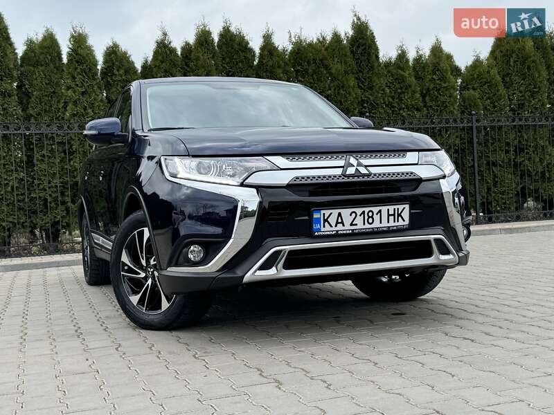 Позашляховик / Кросовер Mitsubishi Outlander 2021 в Одесі
