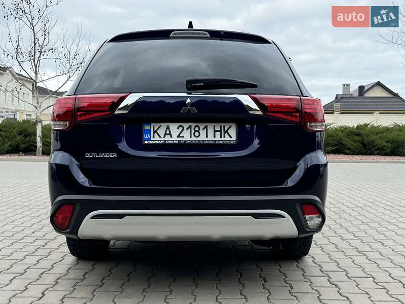 Позашляховик / Кросовер Mitsubishi Outlander 2021 в Одесі