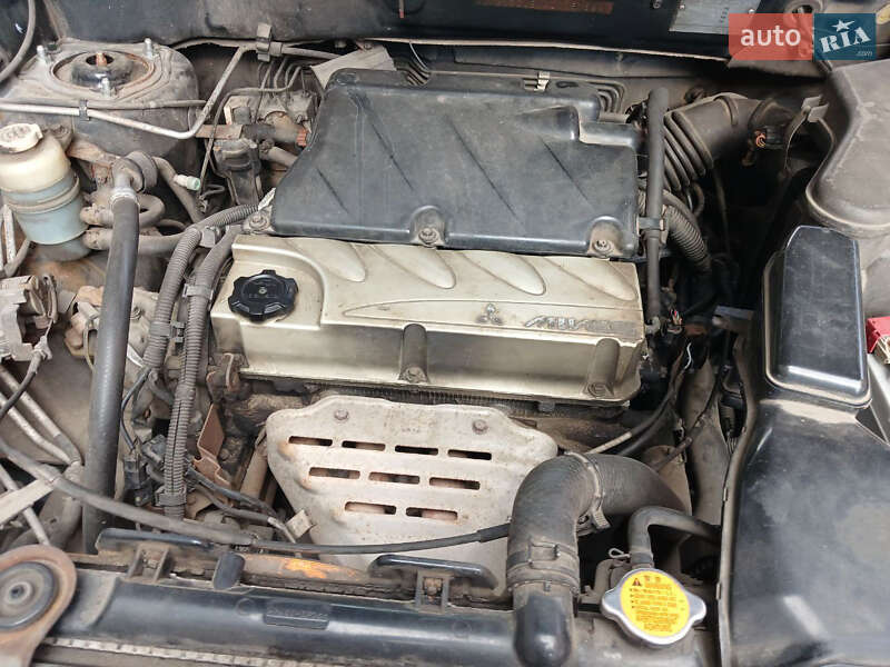 Позашляховик / Кросовер Mitsubishi Outlander 2004 в Білій Церкві
