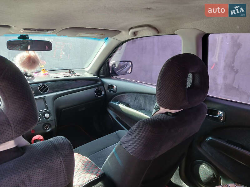 Позашляховик / Кросовер Mitsubishi Outlander 2004 в Білій Церкві