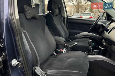 Внедорожник / Кроссовер Mitsubishi Outlander 2007 в 