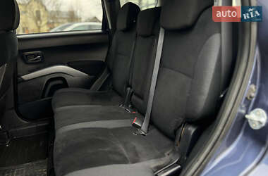 Внедорожник / Кроссовер Mitsubishi Outlander 2007 в 