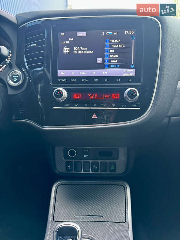 Позашляховик / Кросовер Mitsubishi Outlander 2020 в Львові