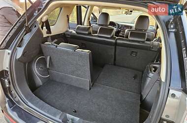 Внедорожник / Кроссовер Mitsubishi Outlander 2012 в 