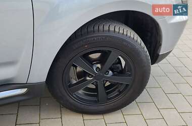 Позашляховик / Кросовер Mitsubishi Outlander 2011 в 