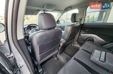 Позашляховик / Кросовер Mitsubishi Outlander 2011 в 