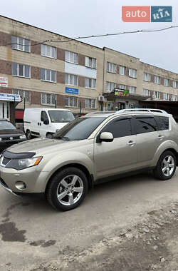 Позашляховик / Кросовер Mitsubishi Outlander 2008 в 